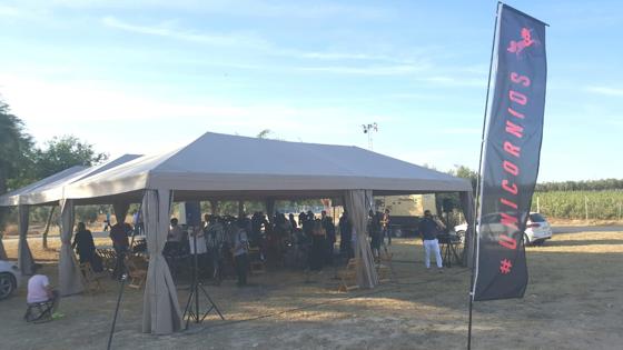 Carpa para los periodistas en la finca La Alegría